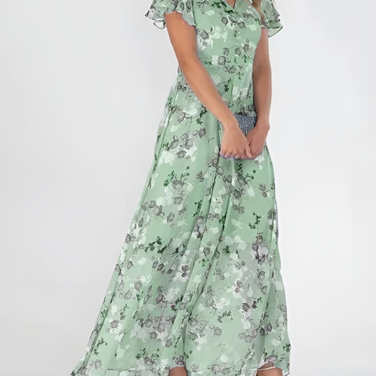 Vestido Elegante que Disfarça a Barriga