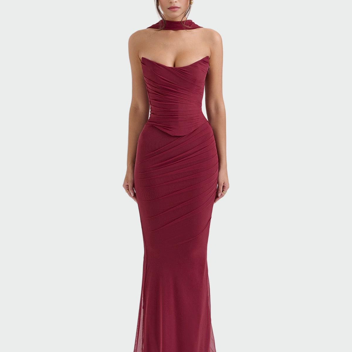 Lorena | Vestido Longo com Drapeado e Colar de Corrente