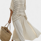 Conjunto de linho de bambu Daisy com blusa listrada elegante e calças fluidas para um estilo moderno e confortável