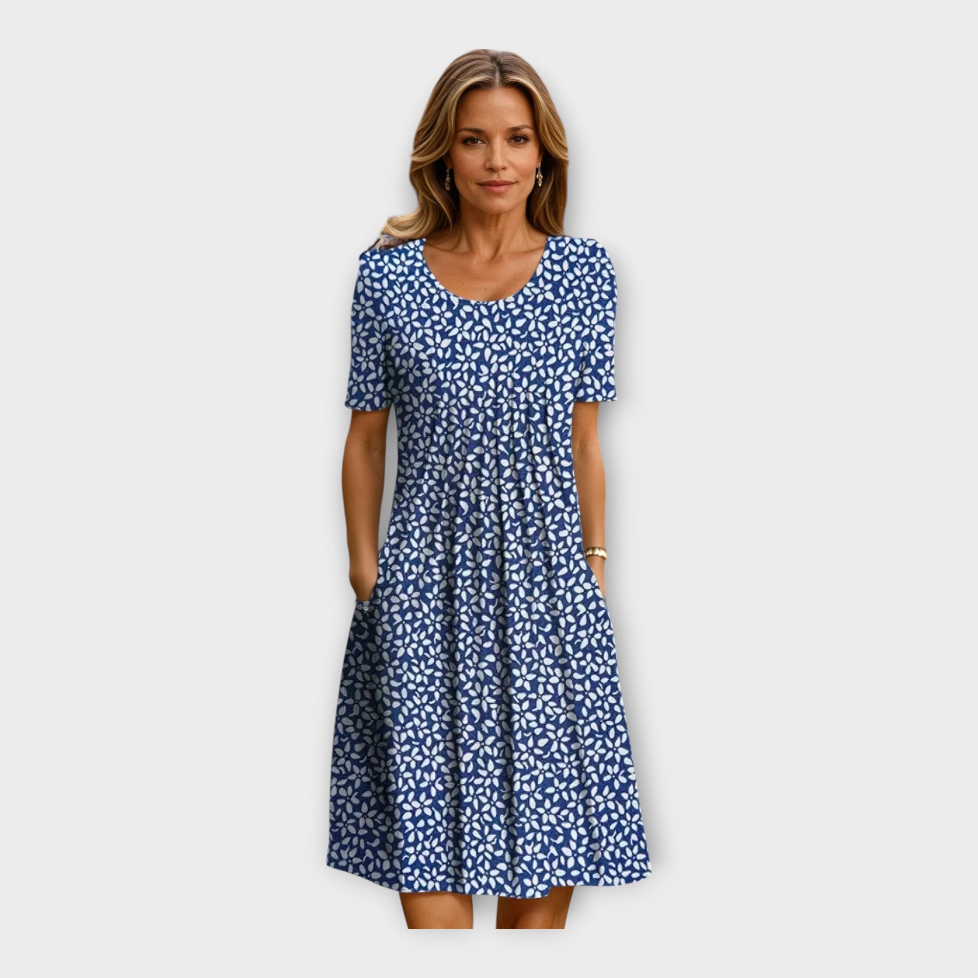 Vestido com Estampa Floral e Manga Curta
