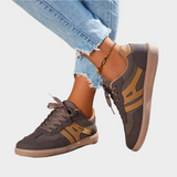 Tênis esportivos com detalhes retro