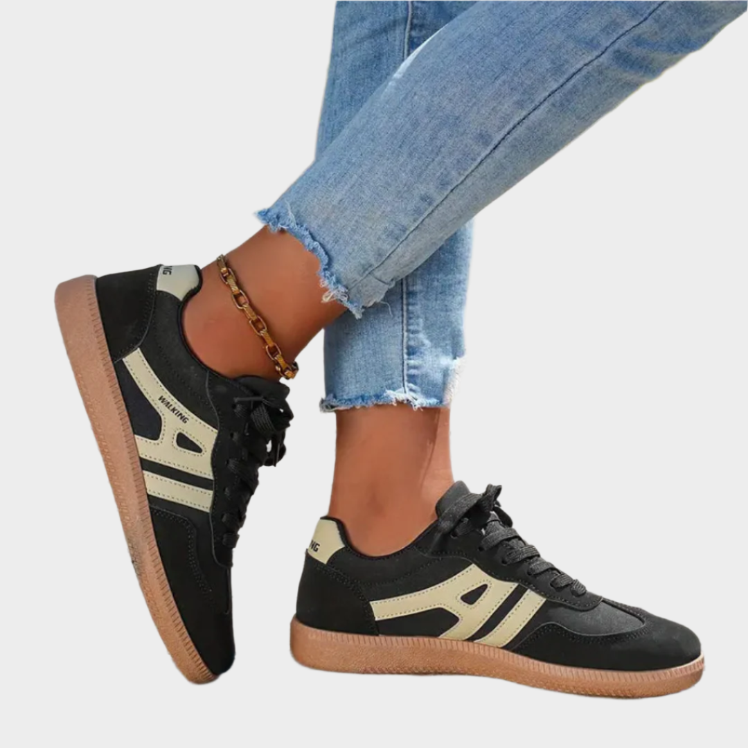 Tênis esportivos com detalhes retro