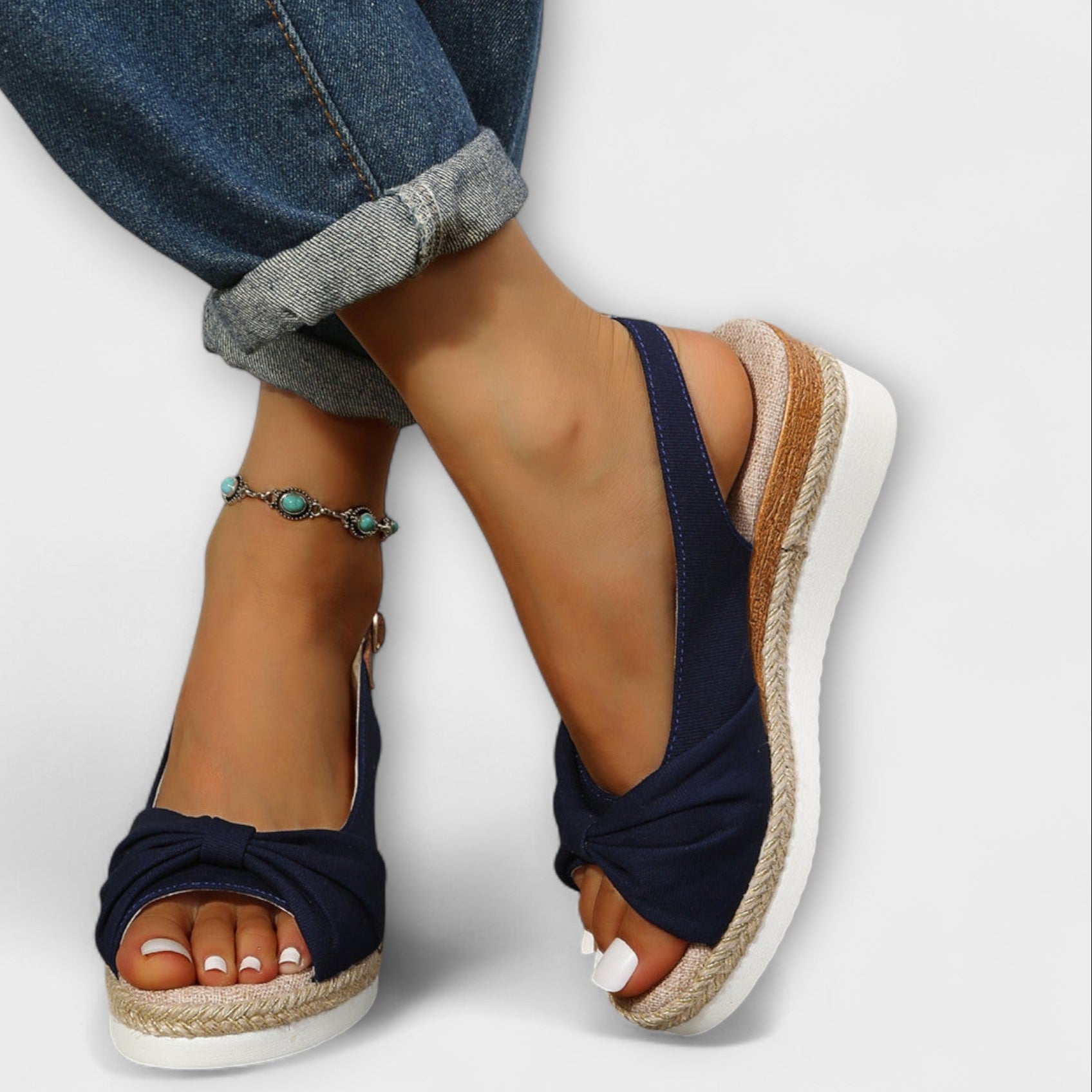 Sandálias de Verão com Laço Decorativo