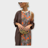 Vestido Maxi com Estampas Impressionantes