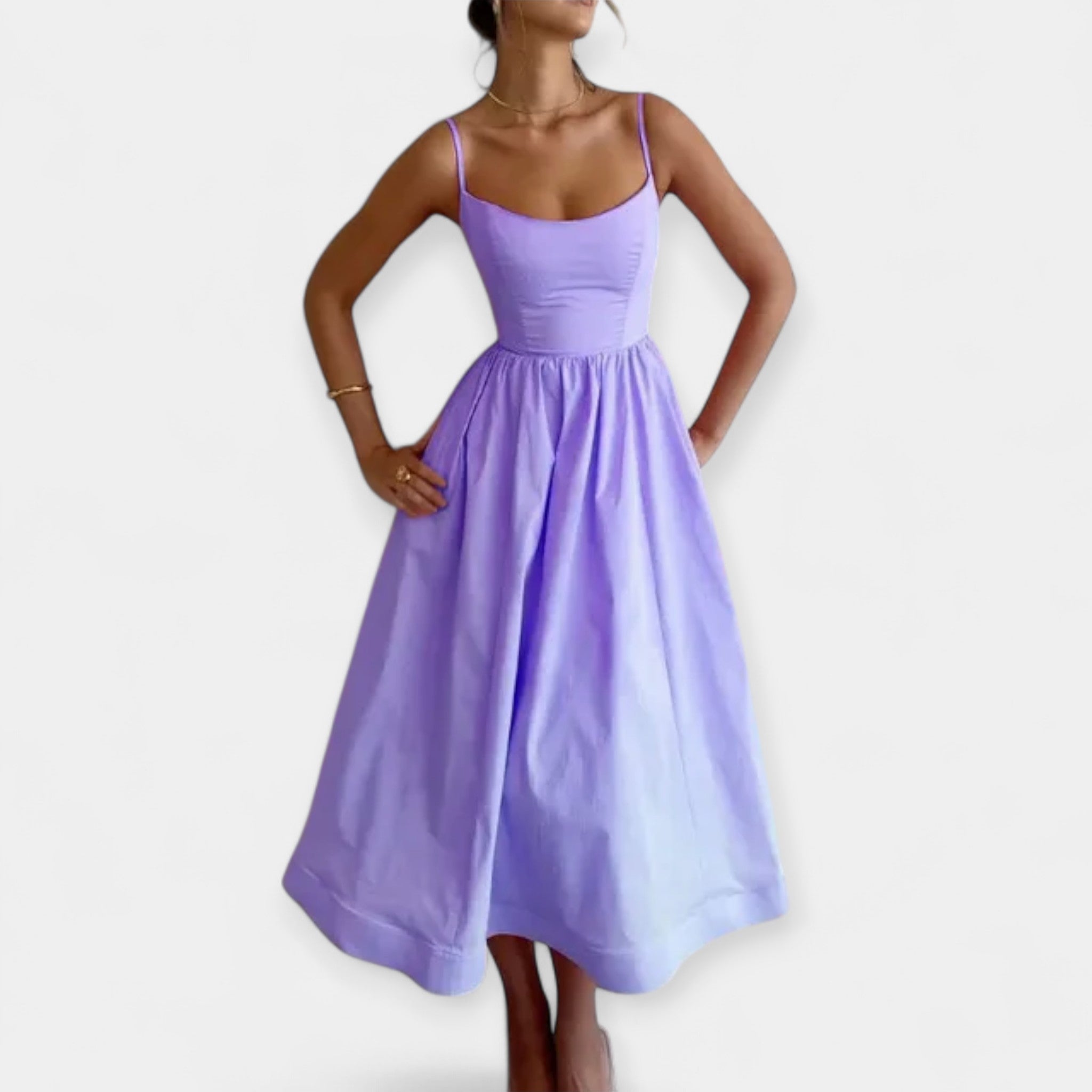 Vestido Mini com Gola Redonda e Alças