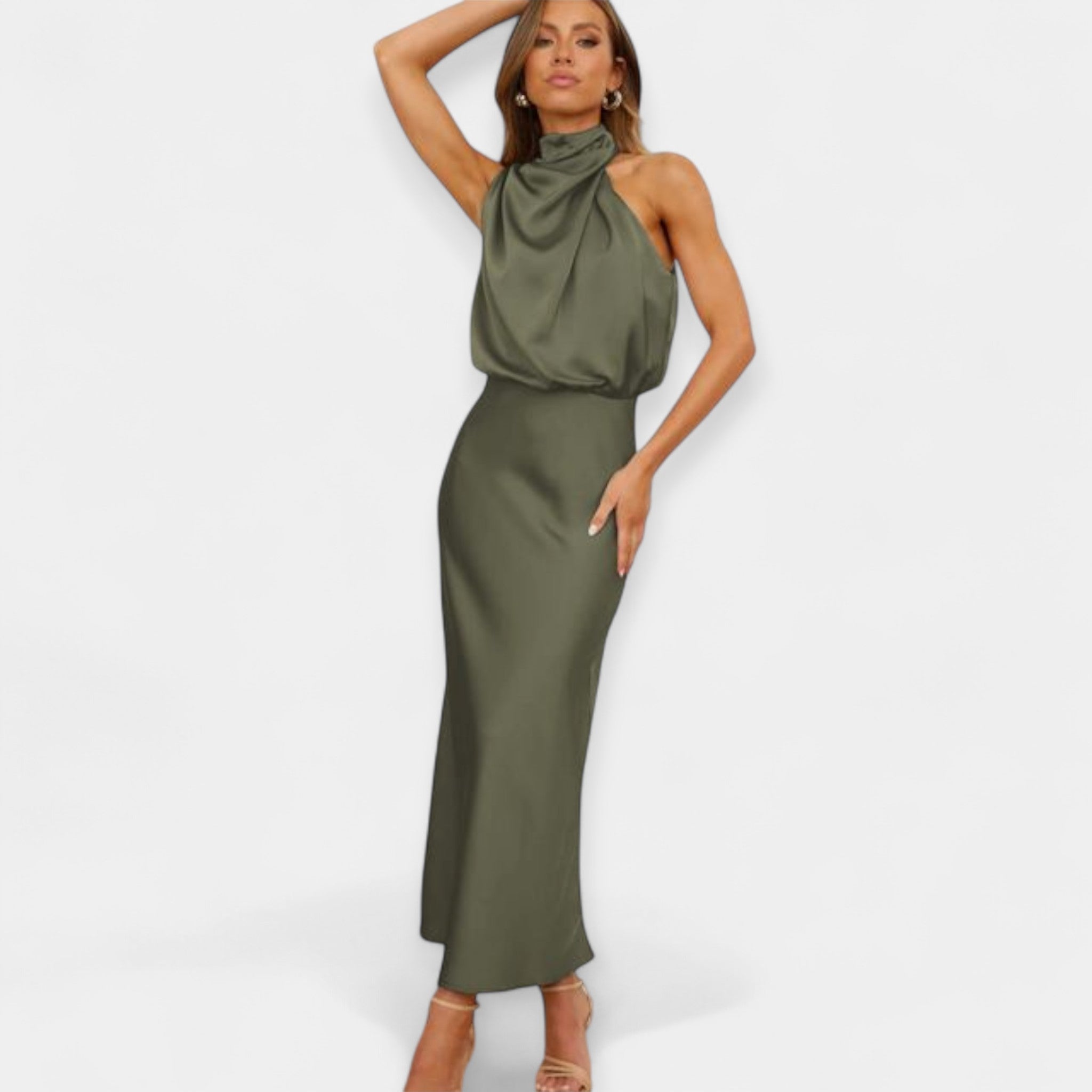 Vestido Maximizado com Ombros Abertos