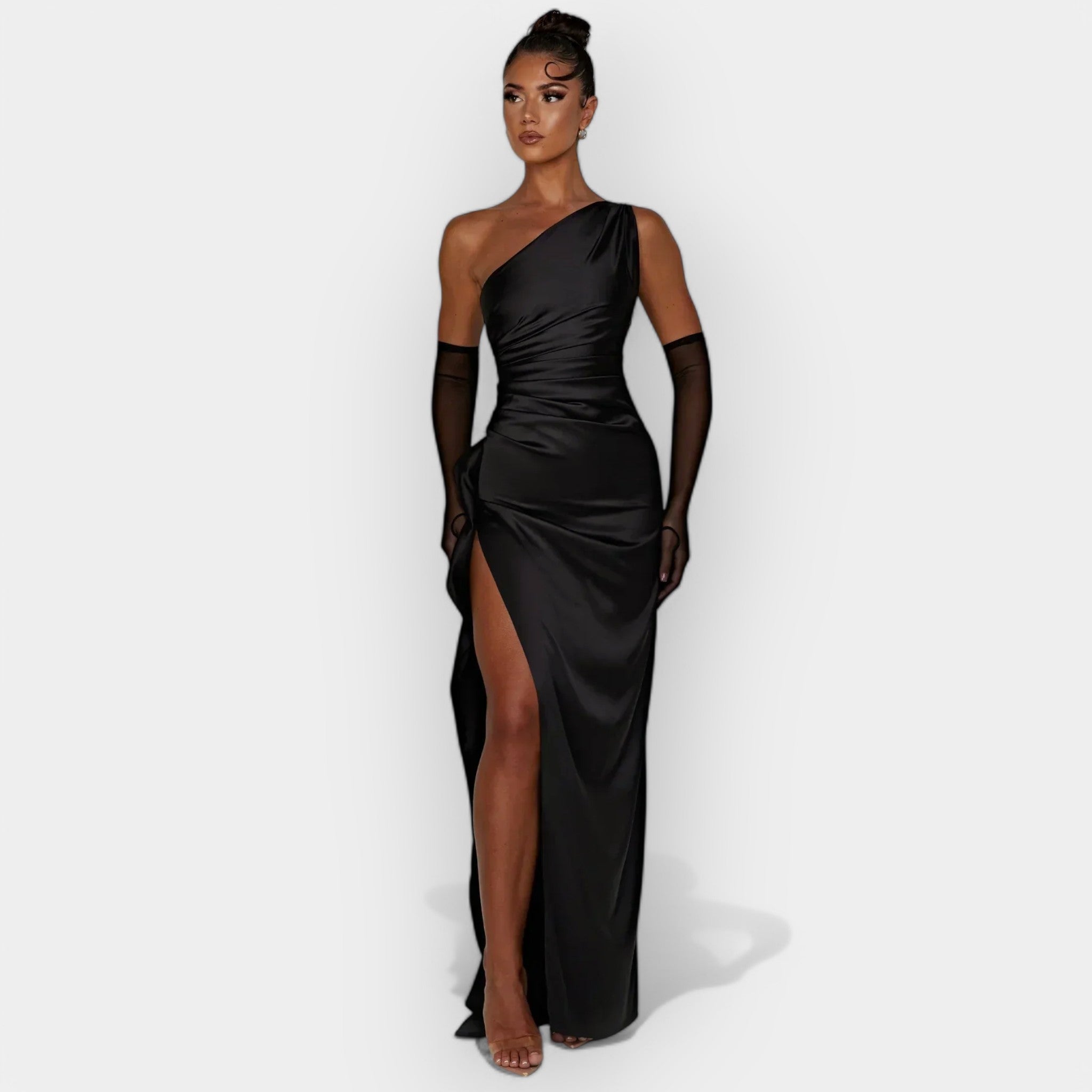 Vestido de cetim para noites aristocráticas