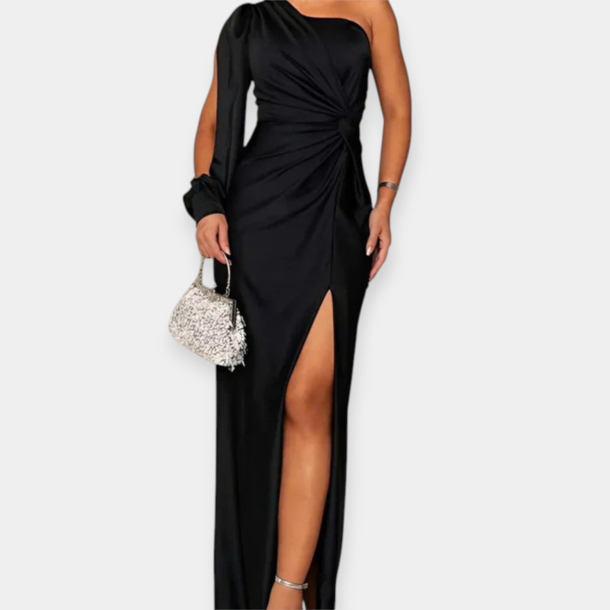 Vestido Máxi com Ombro Assimétrico e Fenda