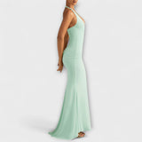 Vestido elegante com costas abertas e decote impressionante