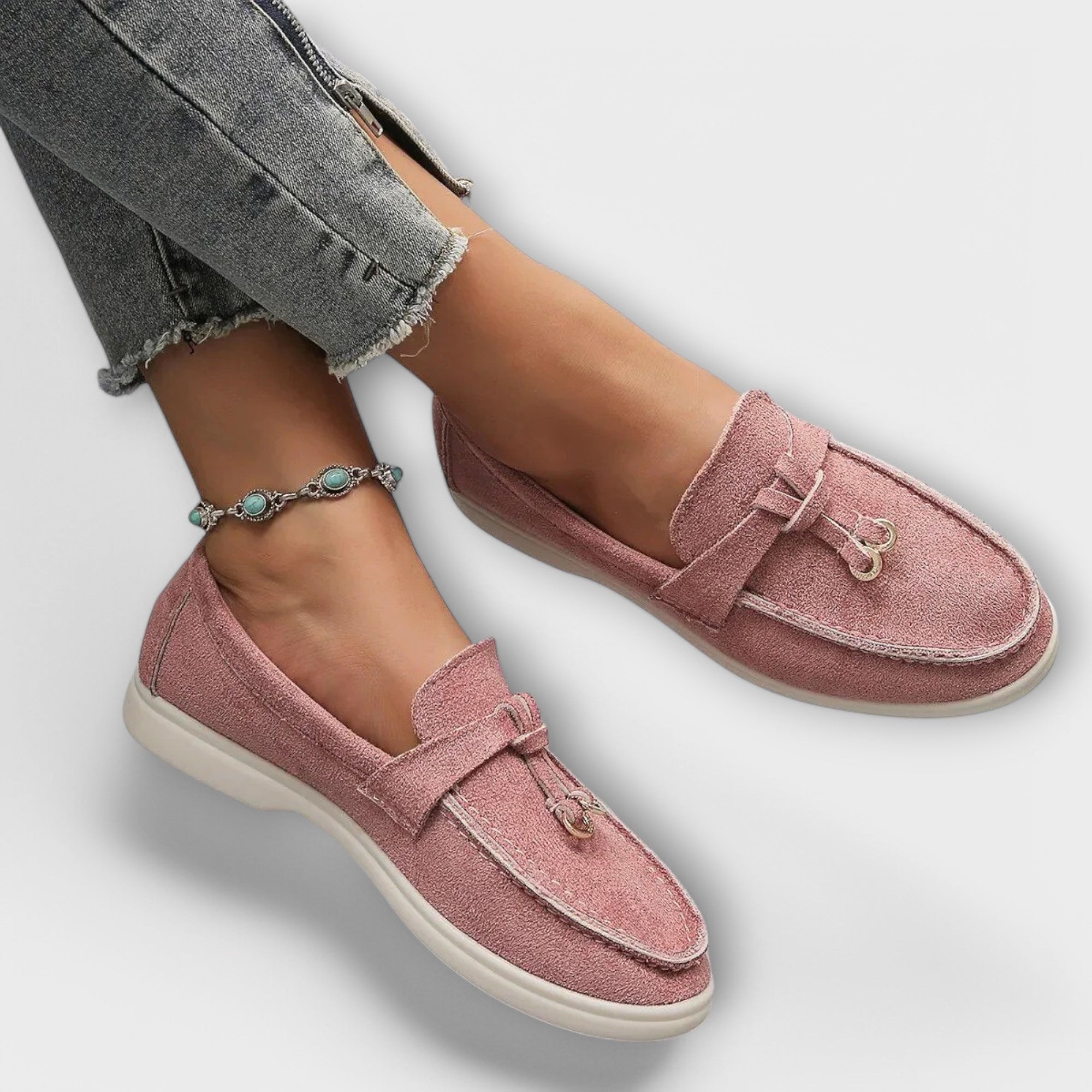Mocassins Femininos Bege com Cordão Decorativo